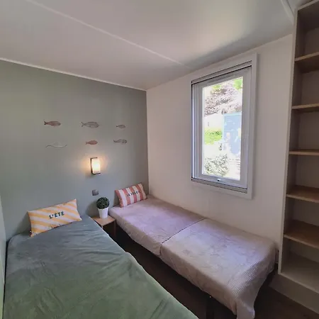 Mobil Premium Domaine De La Yole, Valras Plage, Piscine Et Proche 캠프장 *