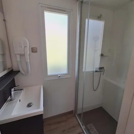 Mobil Premium Domaine De La Yole, Valras Plage, Piscine Et Proche אתר קמפינג *